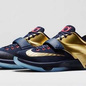 Nike Air KD 7 VI Gold Medals Durant Navy Blue Sneakers.
